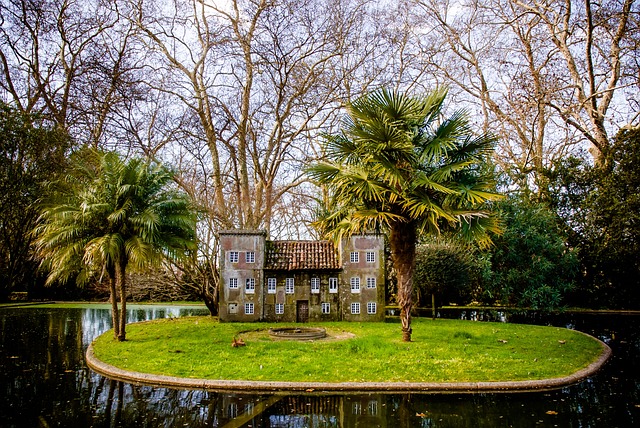 An image capturing the vibrant hues of a fiery sunset over the pristine turquoise waters of Big Island